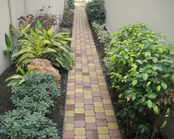Multi Colors Outdoor Floor Design Cobbler Pavers Tiles in Pakistan