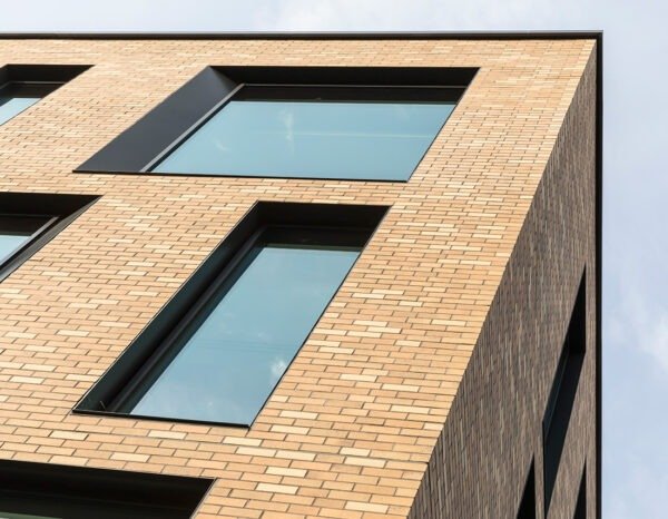 Outdoor-Wall-Cladding-Highland-Brick-Tile-in-Pakistan