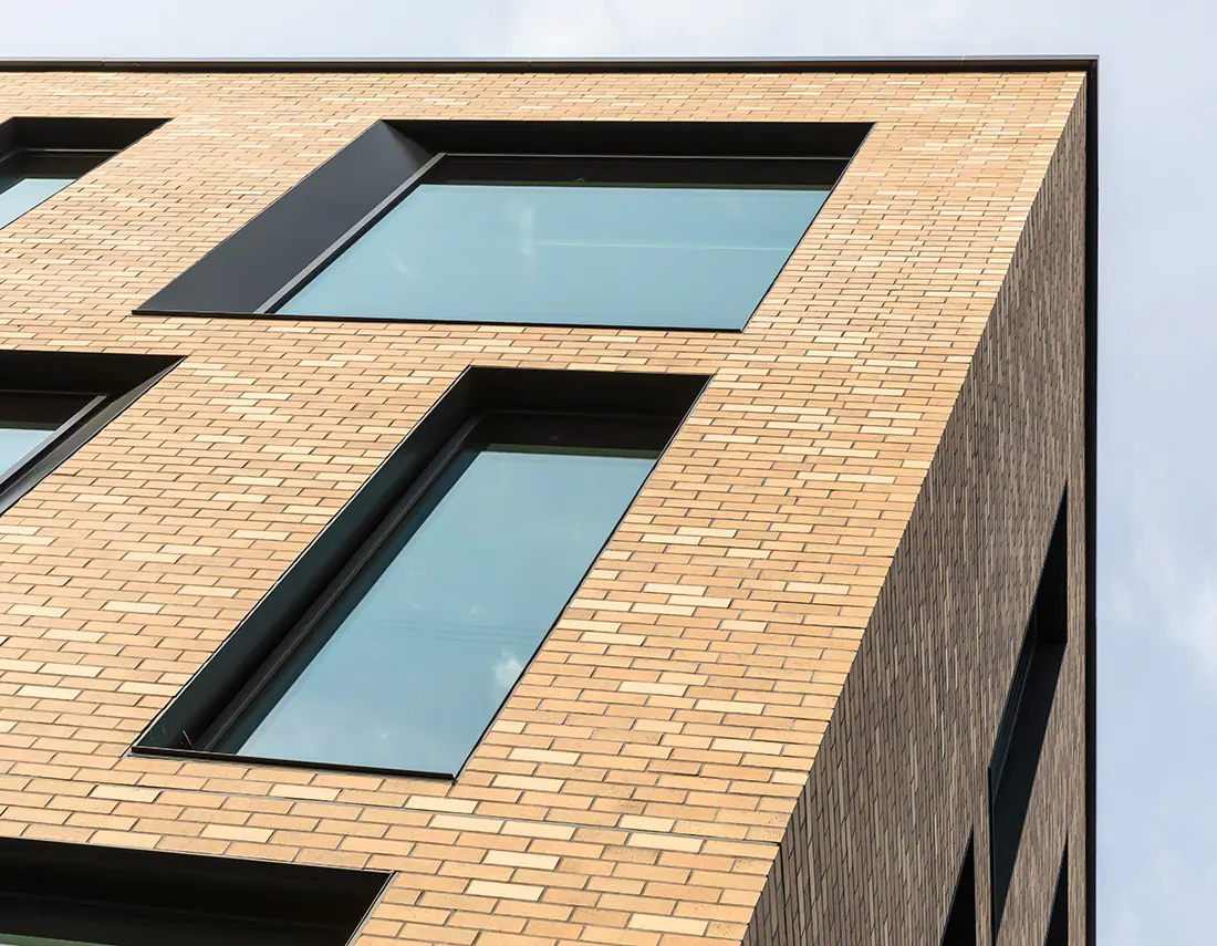 Outdoor-Wall-Cladding-Highland-Brick-Tile-in-Pakistan